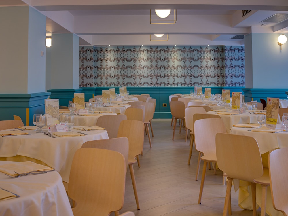 Hotel Antares — Restaurant in Letojanni, Sicily