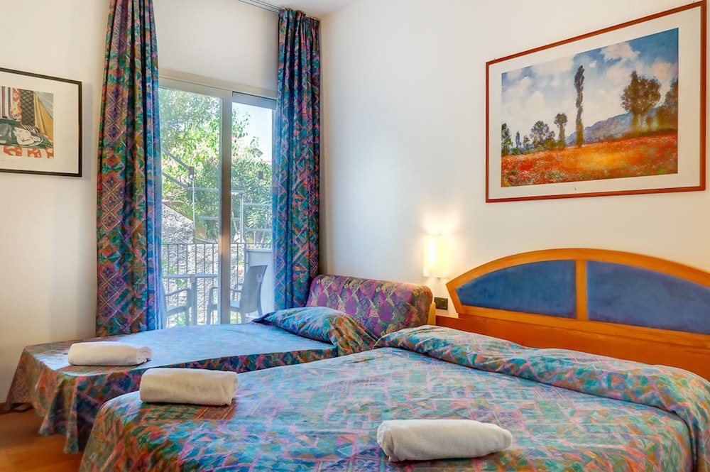 Hotel Antares — Rooms in Letojanni, Sicily