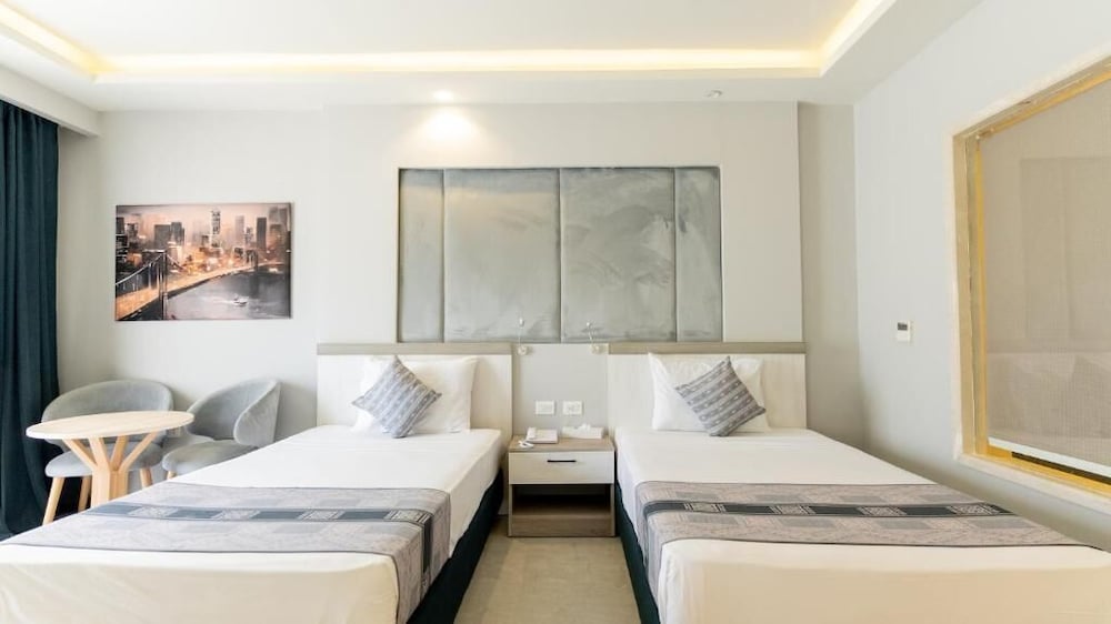 Aladdin Beach Resort - Families and Couples Only — Hotel rooms in Hurghada, Red Sea