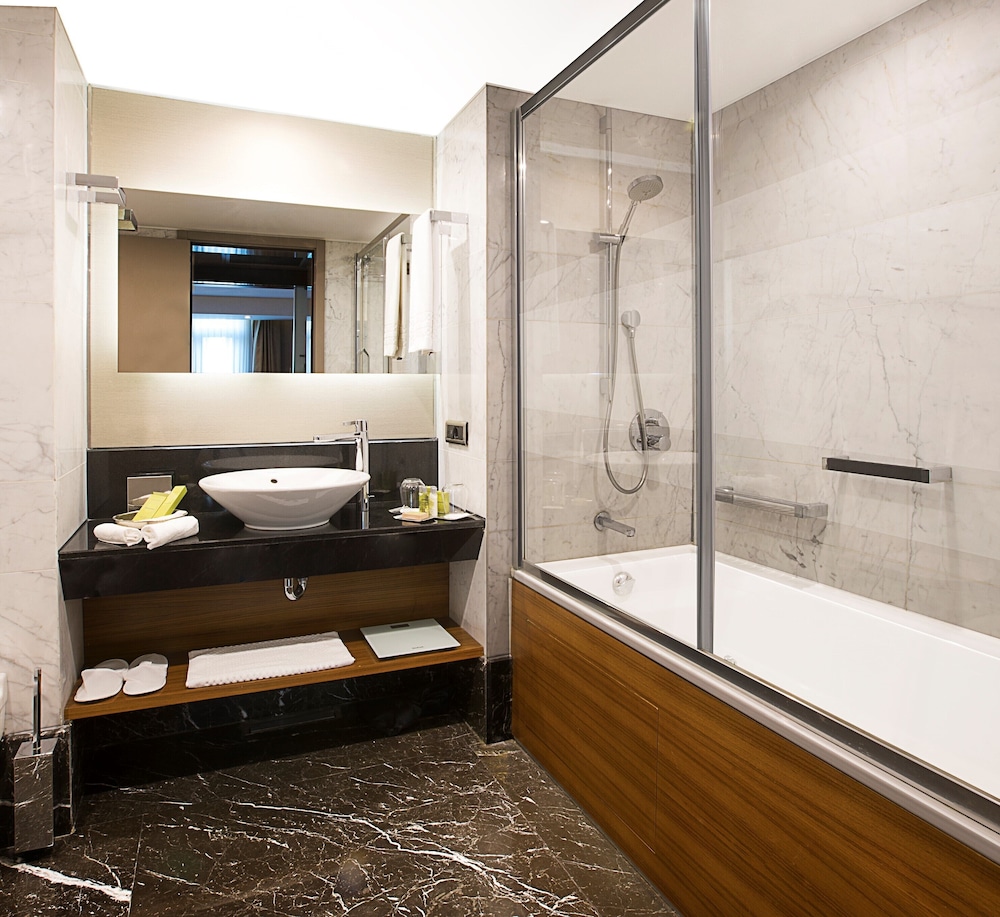 Doubletree By Hilton Istanbul Old Town — Hotel rooms in Istanbul, Istanbul
