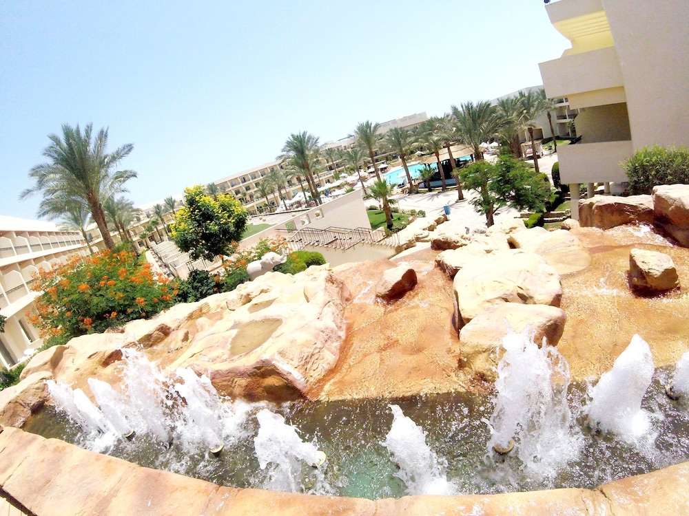 Xperience Kiroseiz Premier — Swimming pool in Sharm El Sheikh, Red Sea
