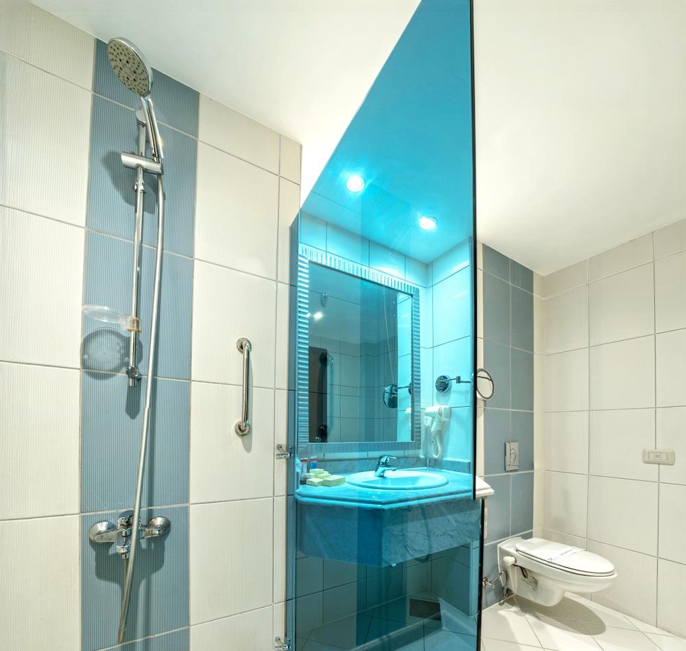 Xperience Kiroseiz Premier — Hotel rooms in Sharm El Sheikh, Red Sea