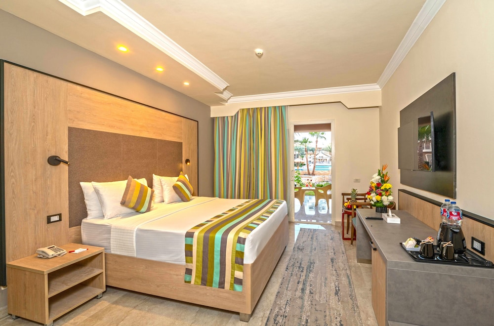 Xperience Kiroseiz Premier — Hotel rooms in Sharm El Sheikh, Red Sea