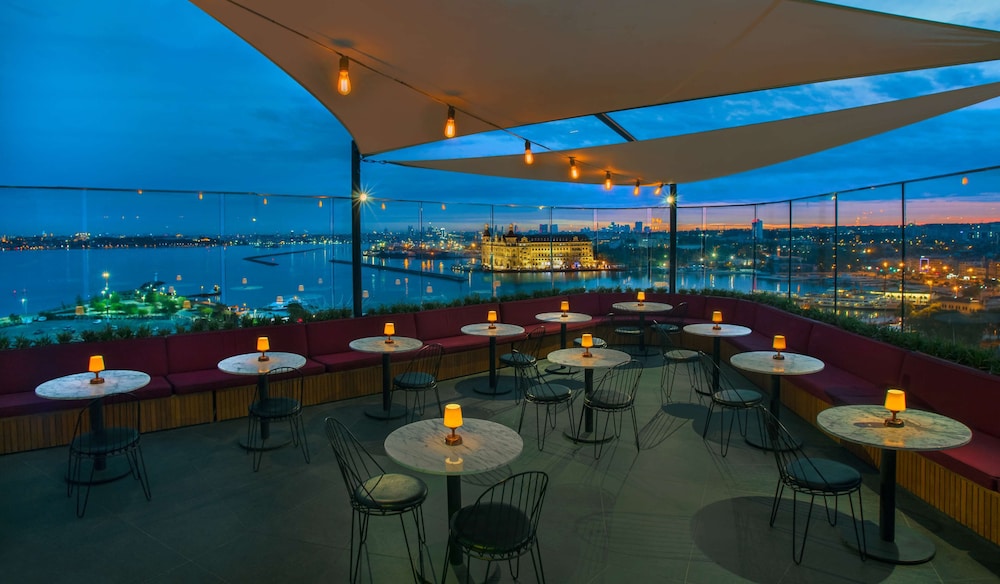 Doubletree by Hilton Istanbul Moda — Restaurant & bars in Istanbul, Istanbul