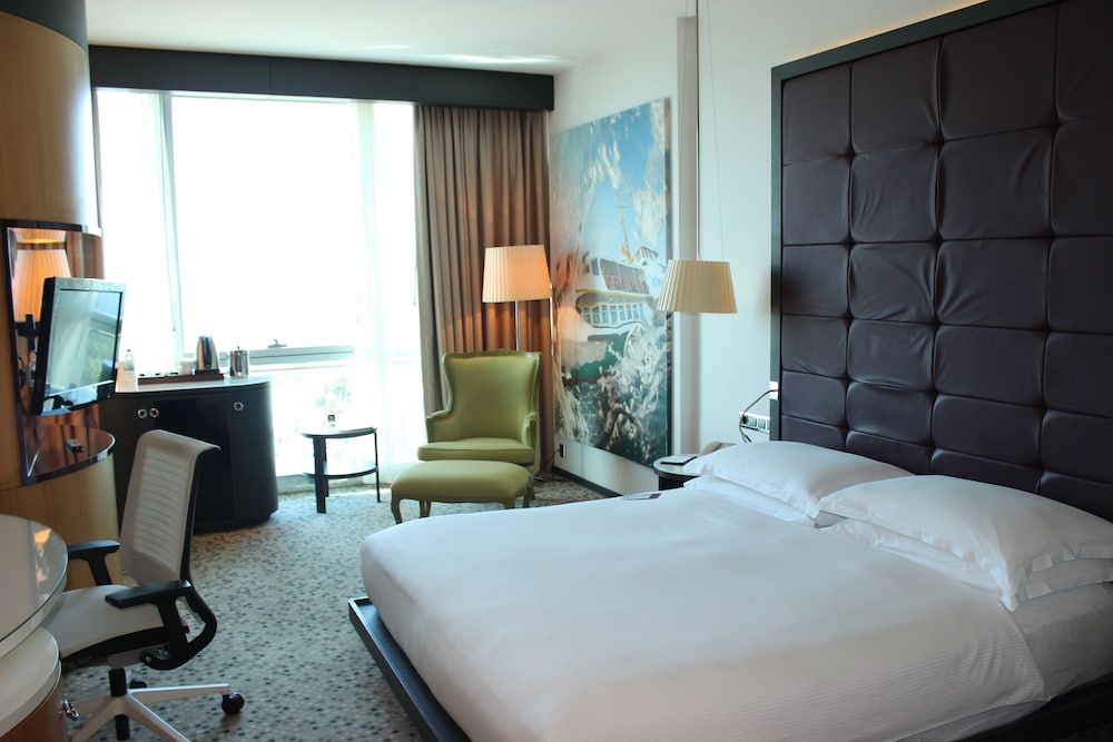 Doubletree by Hilton Istanbul Moda — Hotel rooms in Istanbul, Istanbul