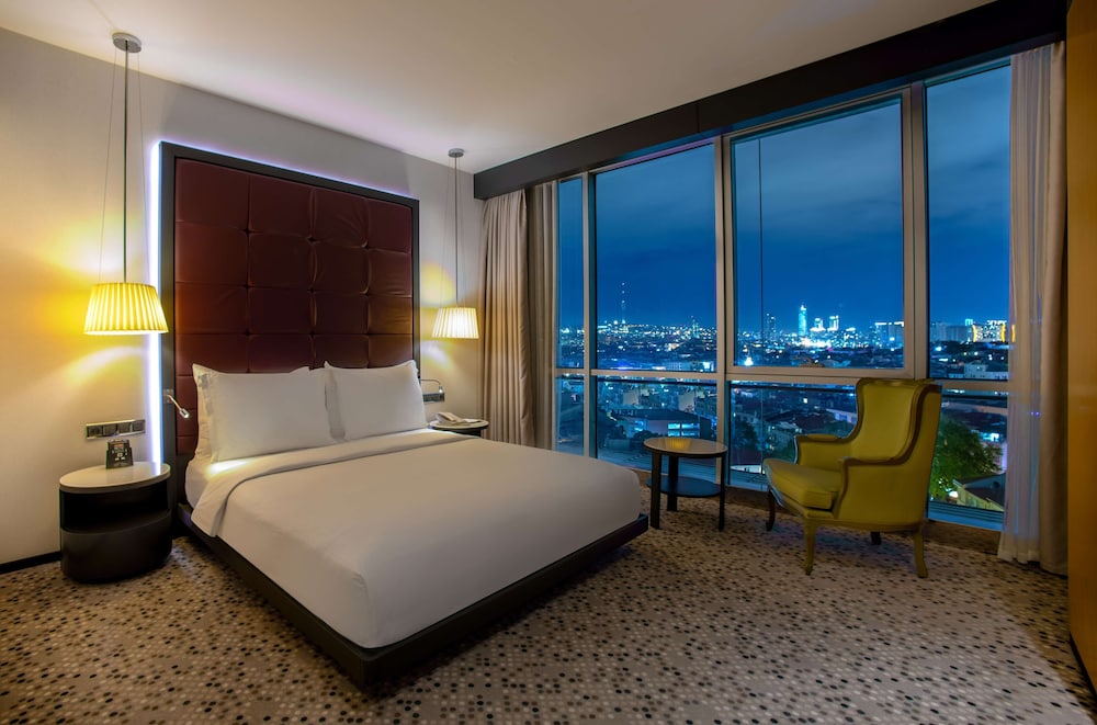 Doubletree by Hilton Istanbul Moda — Hotel rooms in Istanbul, Istanbul