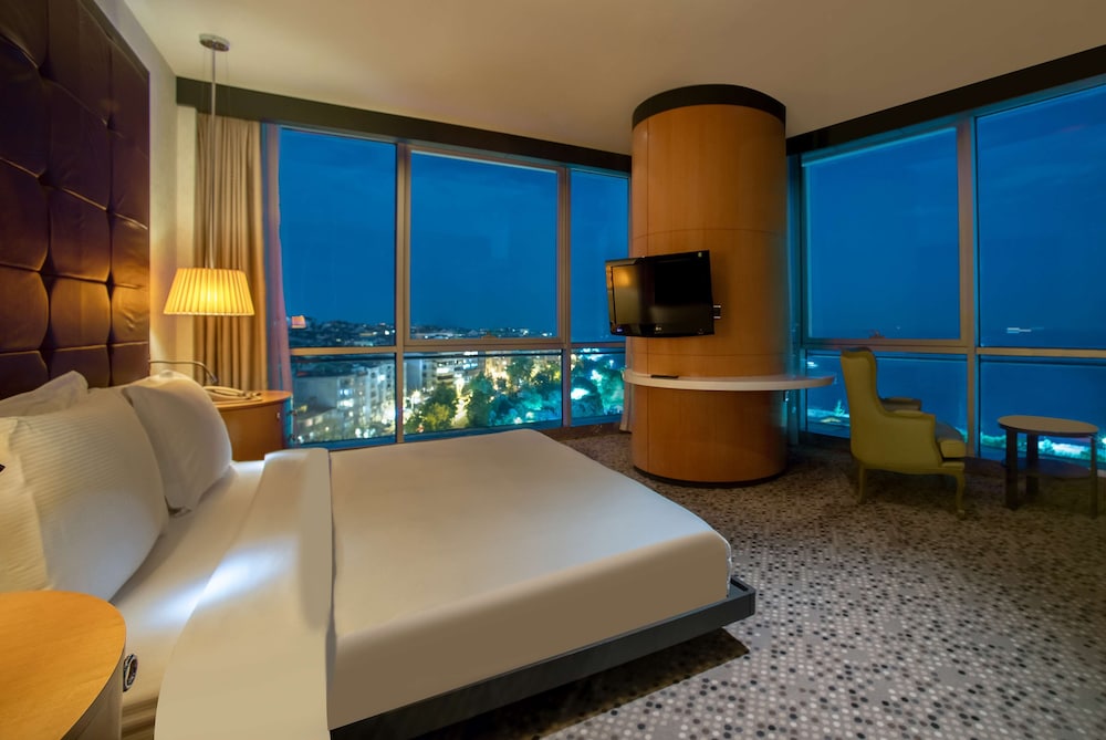 Doubletree by Hilton Istanbul Moda — Hotel rooms in Istanbul, Istanbul