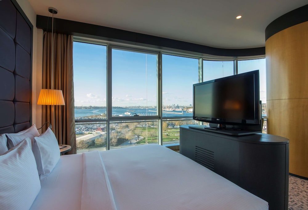 Doubletree by Hilton Istanbul Moda — Hotel rooms in Istanbul, Istanbul