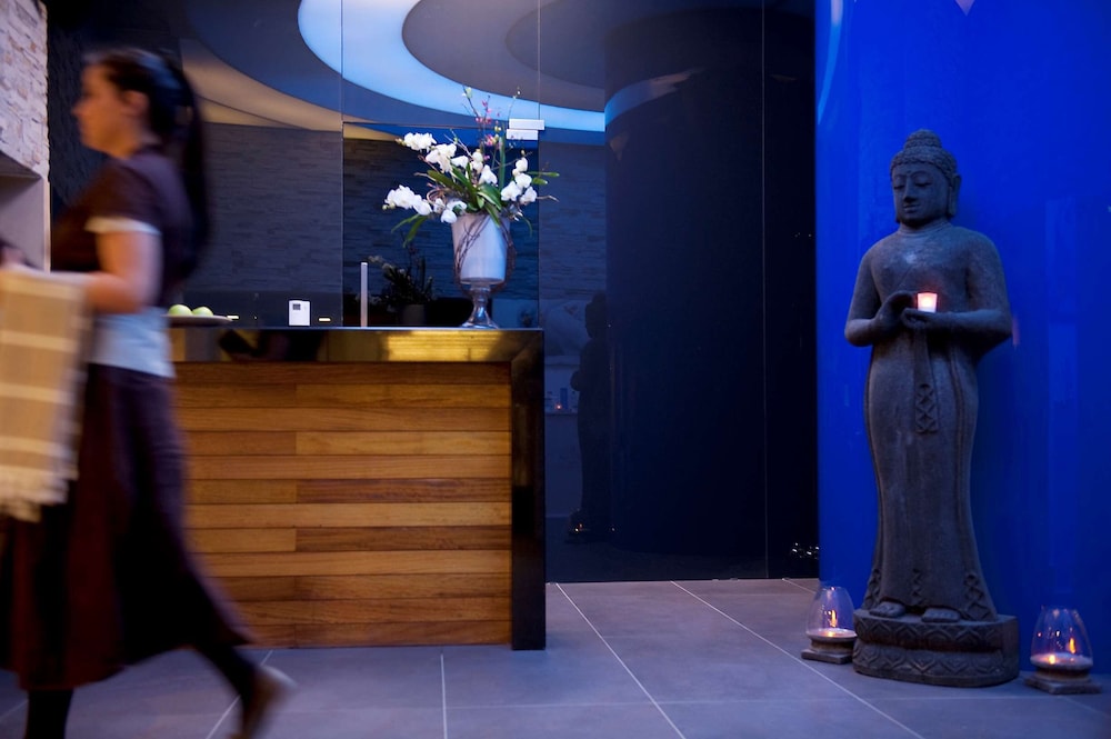 Doubletree by Hilton Istanbul Moda — Spa in Istanbul, Istanbul