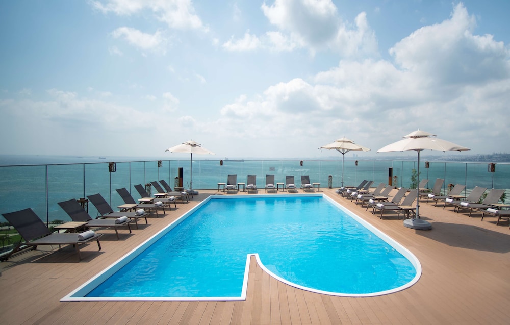 Doubletree by Hilton Istanbul Moda — Main photo in Istanbul, Istanbul