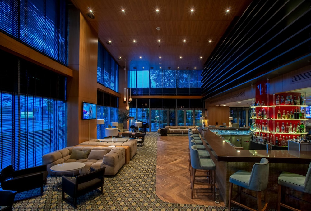 Doubletree by Hilton Istanbul Moda — Restaurant & bars in Istanbul, Istanbul