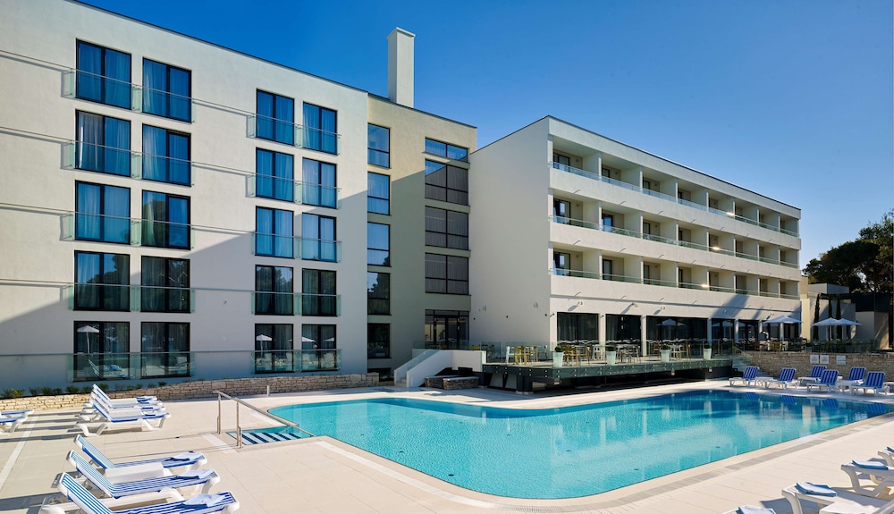 Park Plaza Arena Pula — Hotel building in Pula, Istria