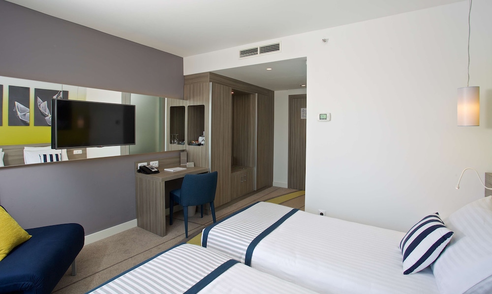 Park Plaza Arena Pula — Hotel rooms in Pula, Istria