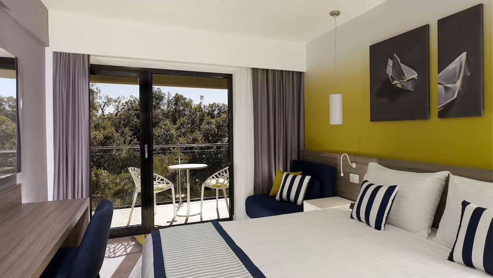 Park Plaza Arena Pula — Hotel rooms in Pula, Istria