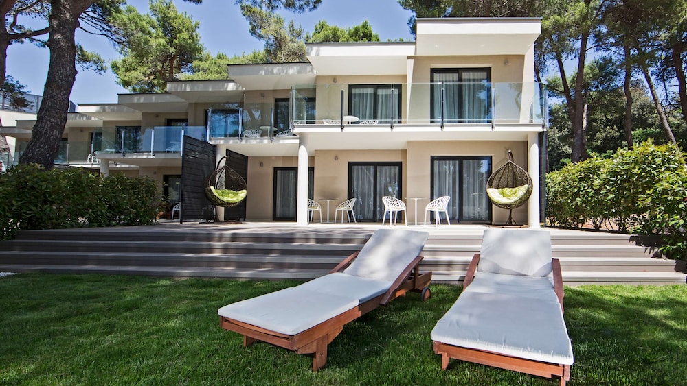 Park Plaza Arena Pula — Hotel building in Pula, Istria