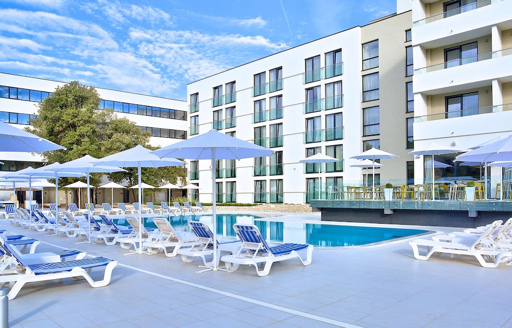 Park Plaza Arena Pula — Swimming pool in Pula, Istria