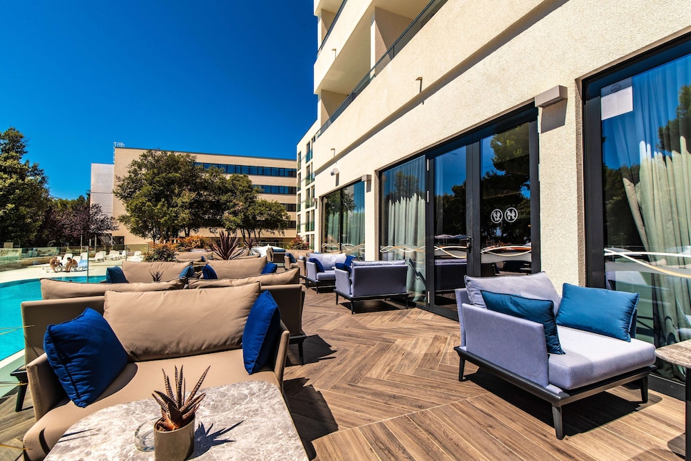 Park Plaza Arena Pula — Restaurant & bars in Pula, Istria