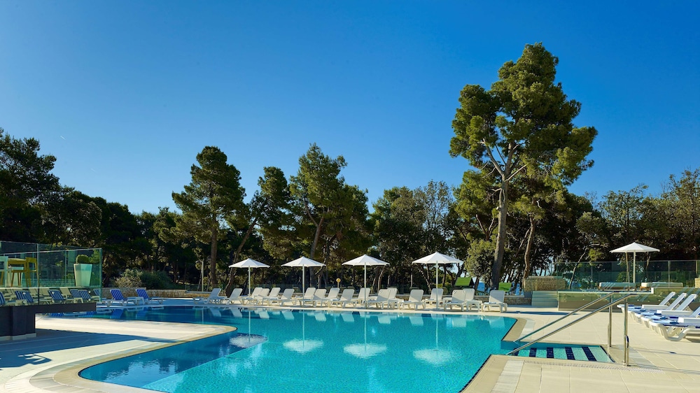 Park Plaza Arena Pula — Swimming pool in Pula, Istria