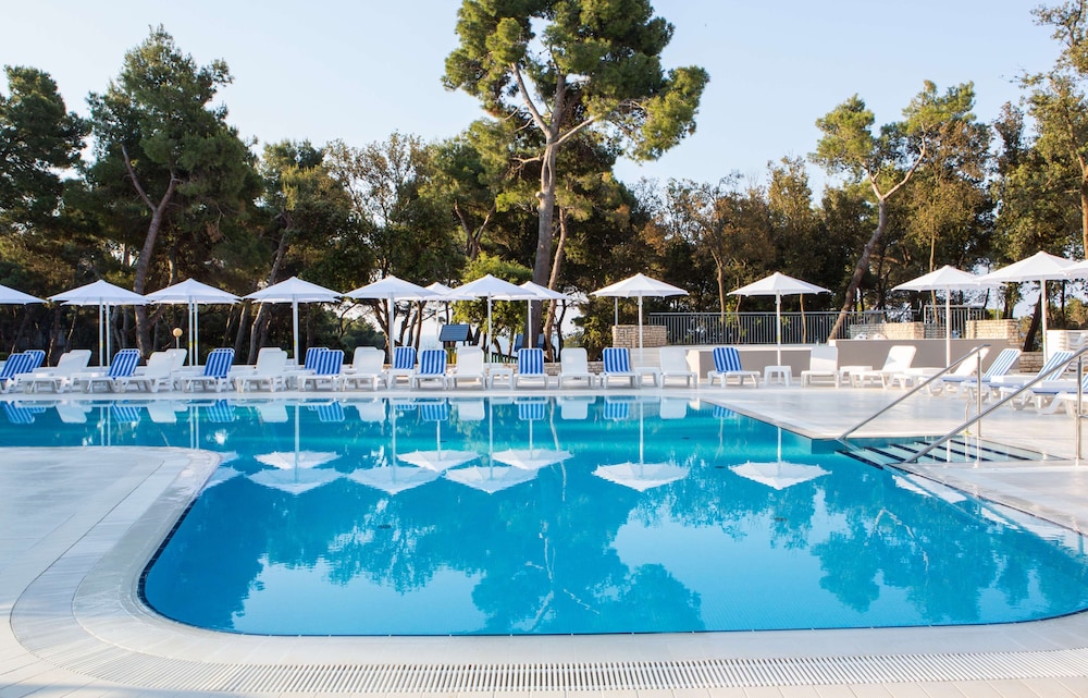 Park Plaza Arena Pula — Swimming pool in Pula, Istria