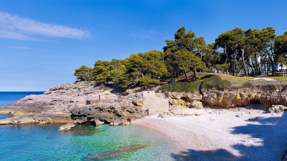 Park Plaza Arena Pula — Beach in Pula, Istria