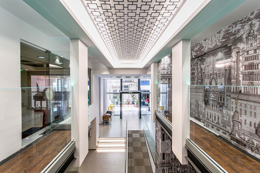 Athens Cypria Hotel — Hotel building in Athens, Attica