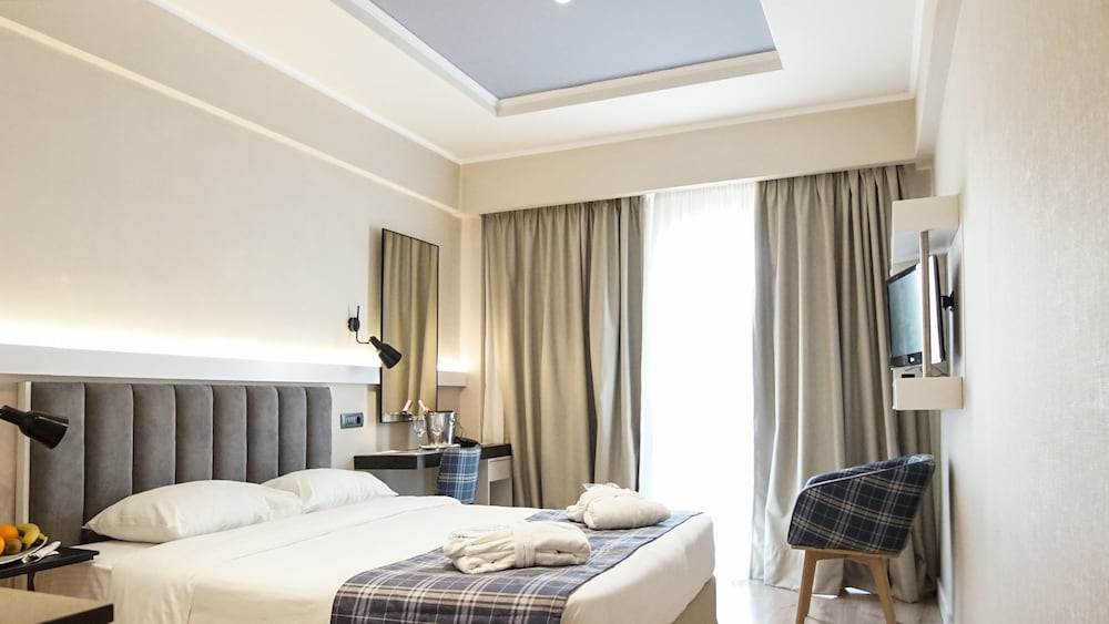 Athens Cypria Hotel — Hotel rooms in Athens, Attica