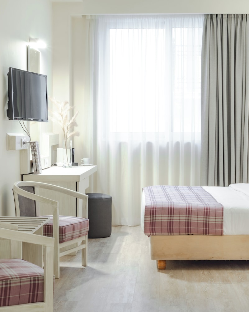Athens Cypria Hotel — Hotel rooms in Athens, Attica