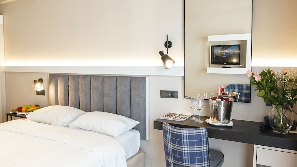 Athens Cypria Hotel — Hotel rooms in Athens, Attica