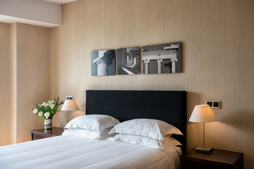 Athens Gate Hotel — Hotel rooms in Athens, Attica