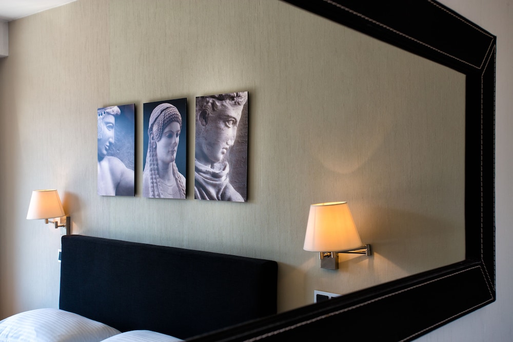 Athens Gate Hotel — Hotel rooms in Athens, Attica