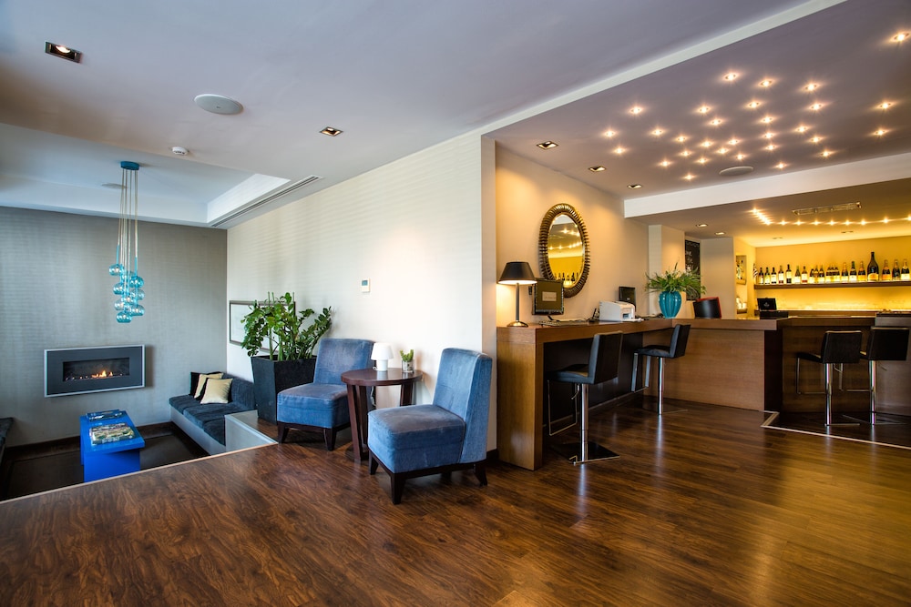 Athens Gate Hotel — Hotel building in Athens, Attica