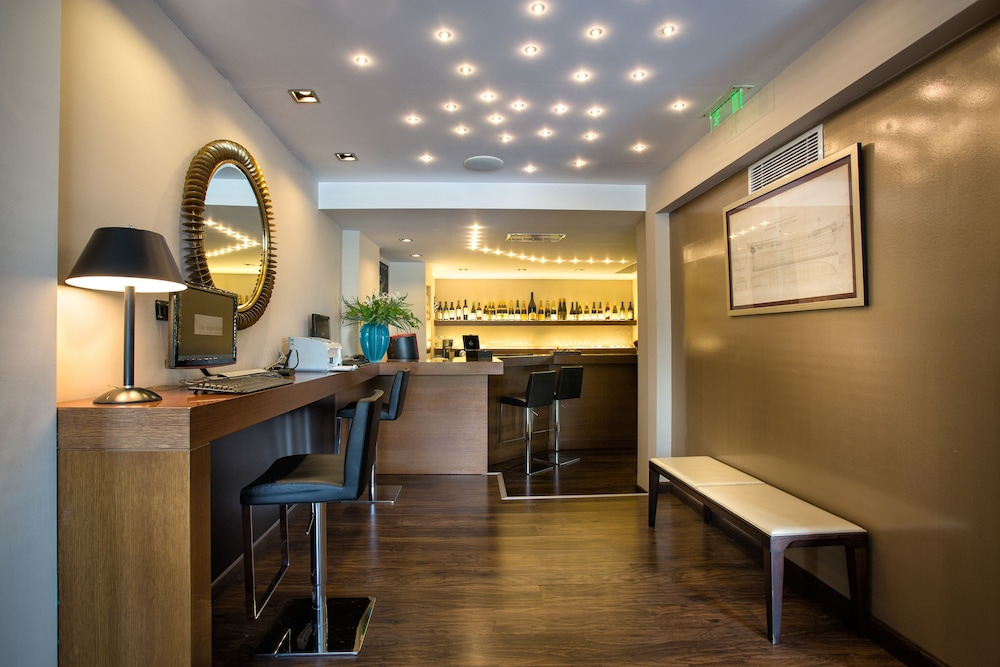 Athens Gate Hotel — Restaurant & bars in Athens, Attica