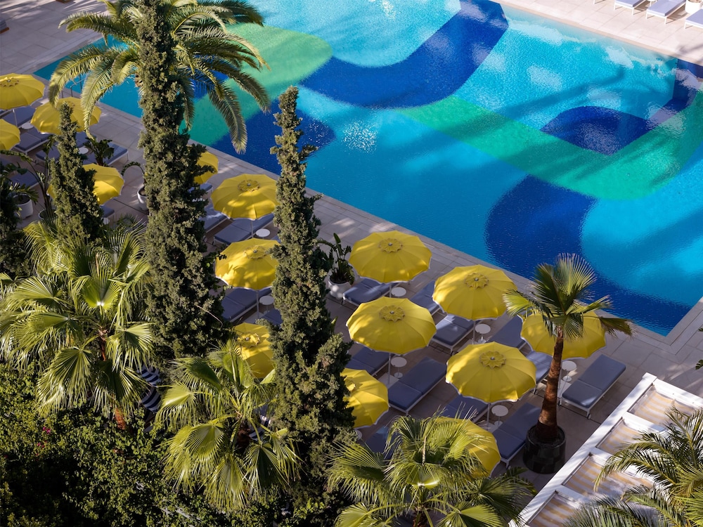 Conrad Athens The Ilisian — Swimming pool in Athens, Attica