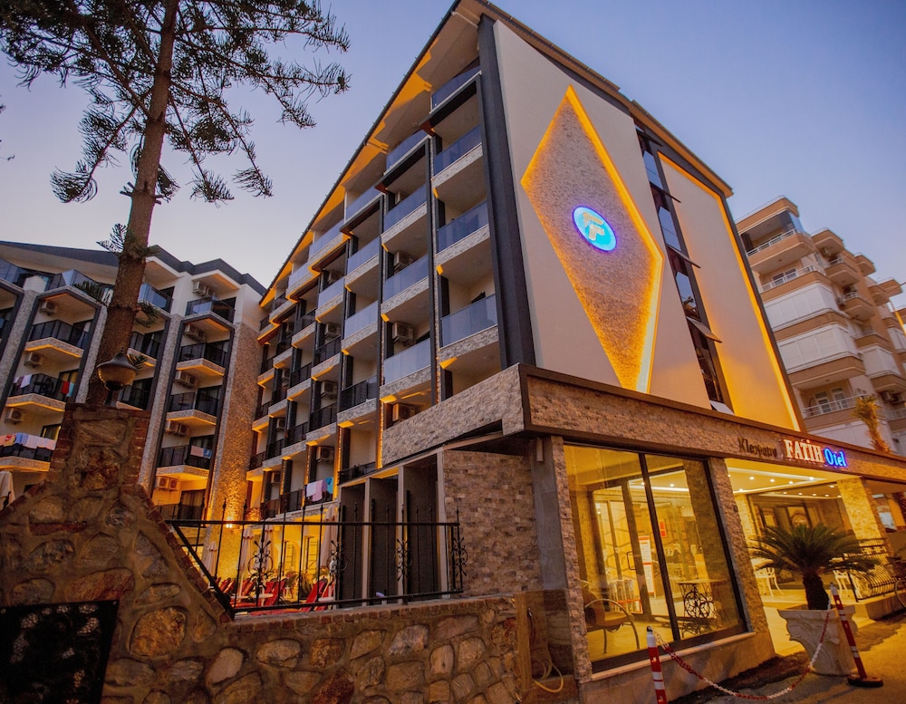 Fatih Hotel Kleopatra — Hotel building in Alanya