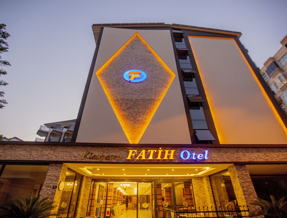 Fatih Hotel Kleopatra — Hotel building in Alanya
