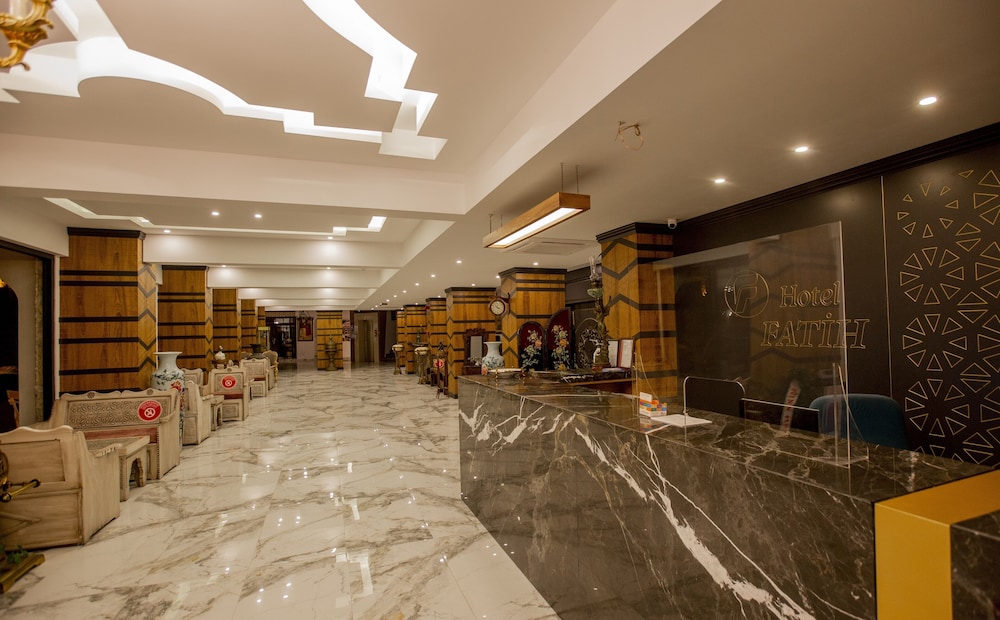 Fatih Hotel Kleopatra — Hotel building in Alanya
