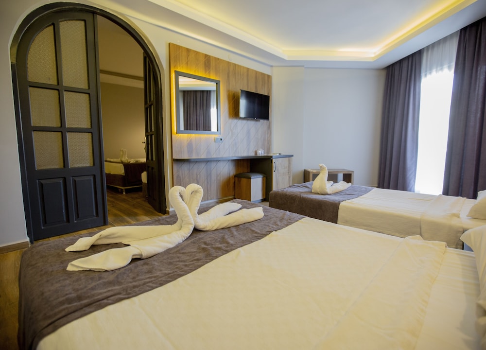 Fatih Hotel Kleopatra — Hotel rooms in Alanya