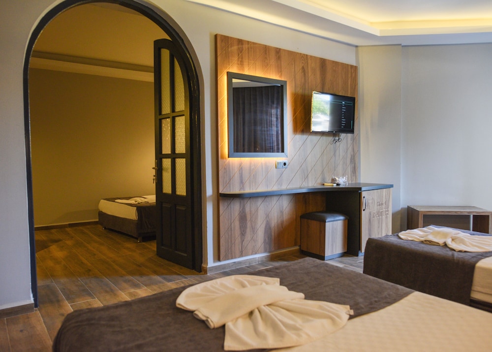 Fatih Hotel Kleopatra — Hotel rooms in Alanya