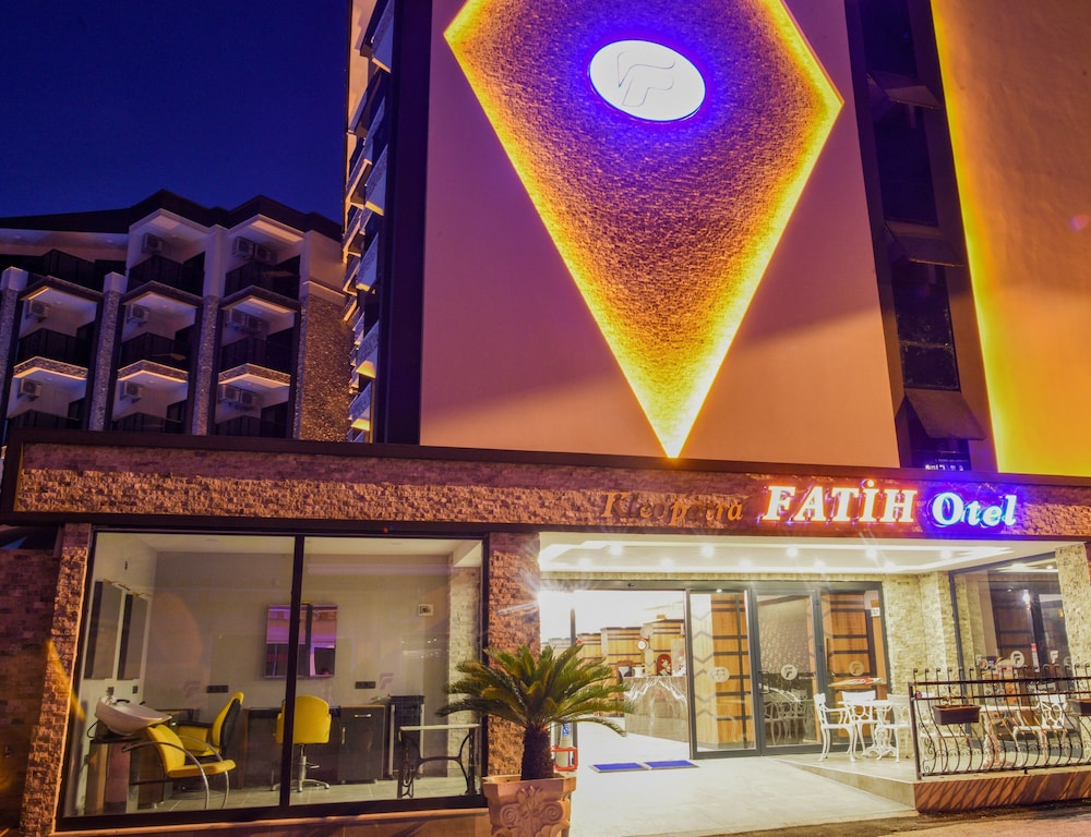 Fatih Hotel Kleopatra — Hotel building in Alanya
