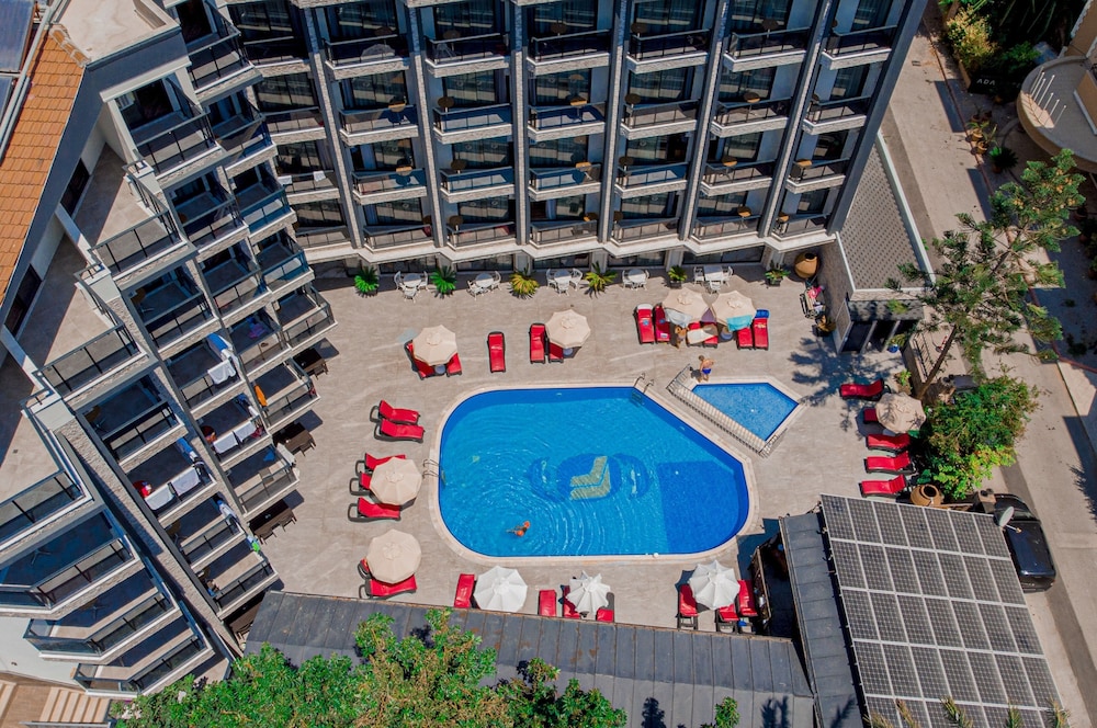 Fatih Hotel Kleopatra — Main photo in Alanya