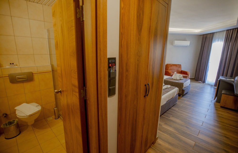 Fatih Hotel Kleopatra — Hotel rooms in Alanya
