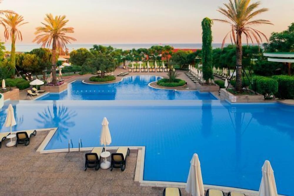 Gloria Verde Resort - All Inclusive — Swimming pool in Belek