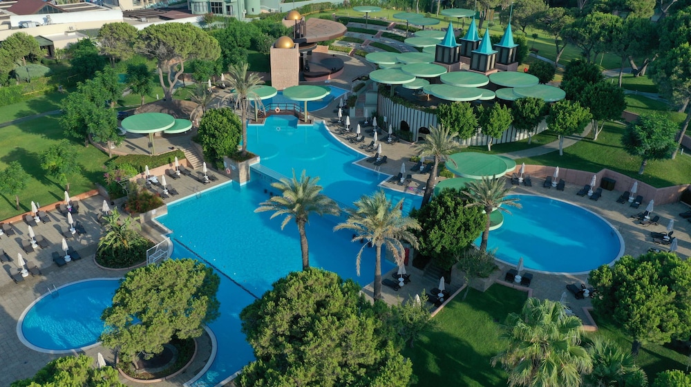 Gloria Verde Resort - All Inclusive — Swimming pool in Belek