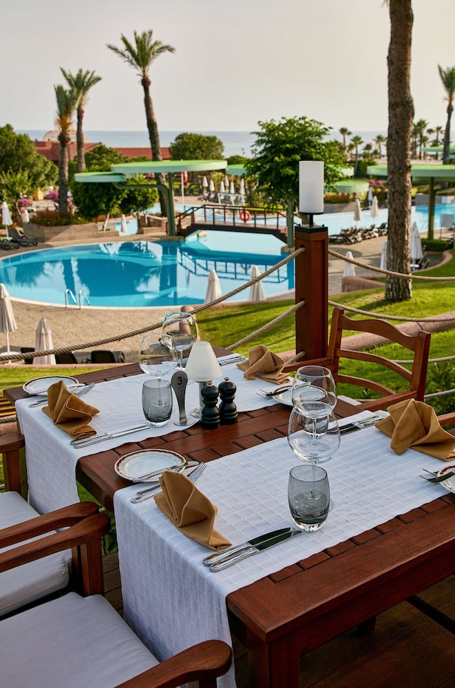 Gloria Verde Resort - All Inclusive — Restaurant & bars in Belek