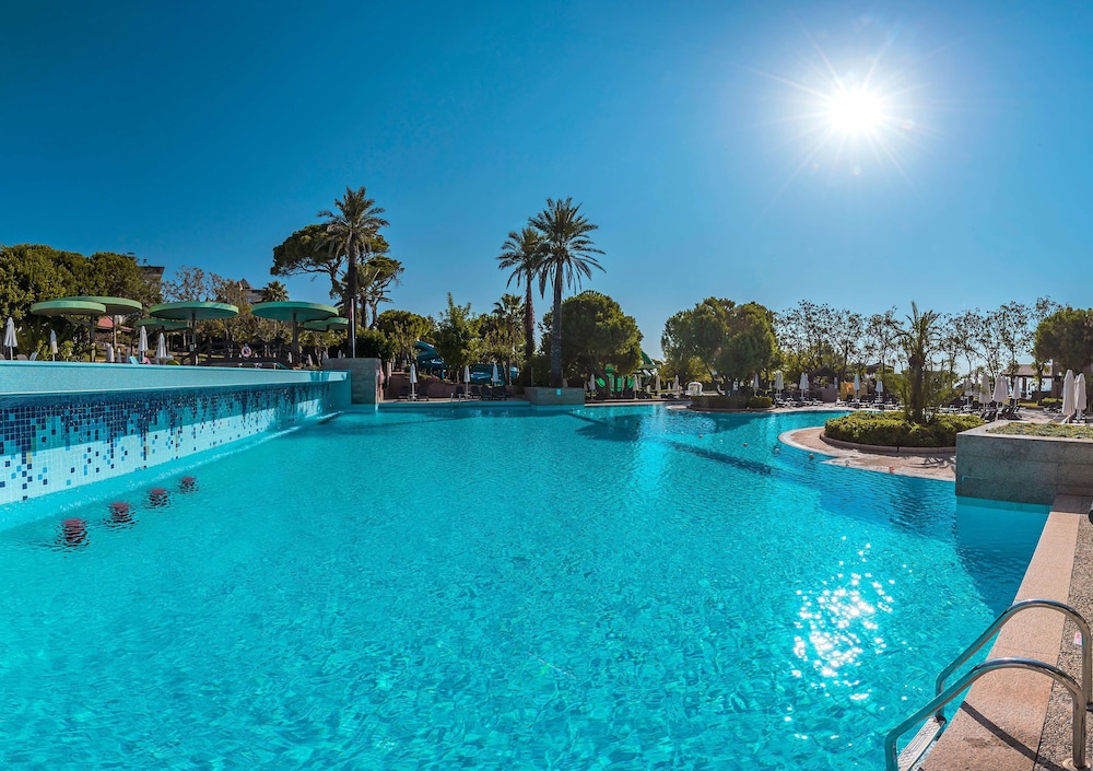 Gloria Verde Resort - All Inclusive — Swimming pool in Belek