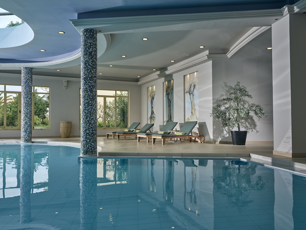 Pilot Beach Resort — Swimming pool in Georgioupolis