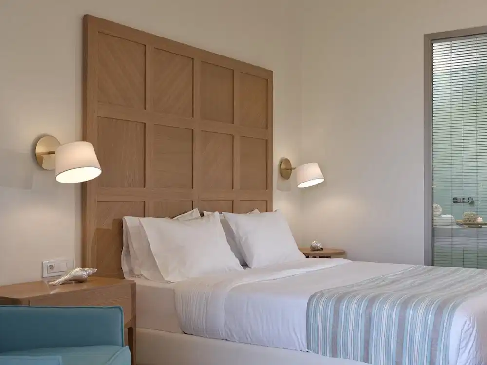 Pilot Beach Resort — Hotel rooms in Georgioupolis
