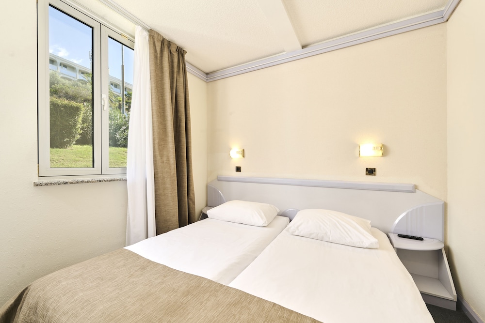 Hotel Plavi Plava Laguna — Hotel rooms in Poreč, Istria