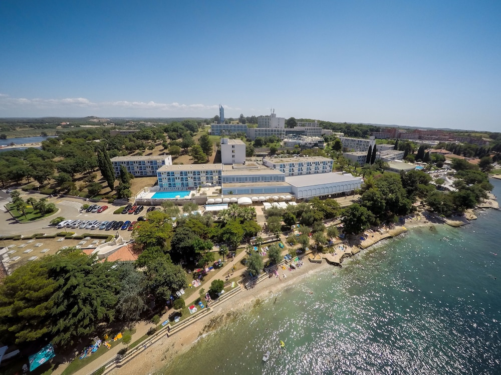 Hotel Plavi Plava Laguna — Beach in Poreč, Istria