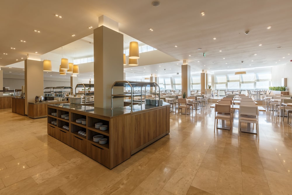 Hotel Plavi Plava Laguna — Restaurant & bars in Poreč, Istria